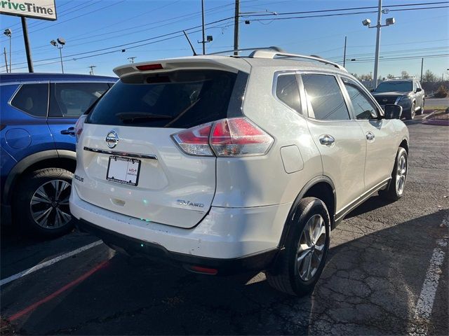 2016 Nissan Rogue SV