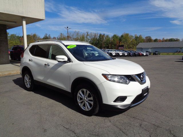 2016 Nissan Rogue SV