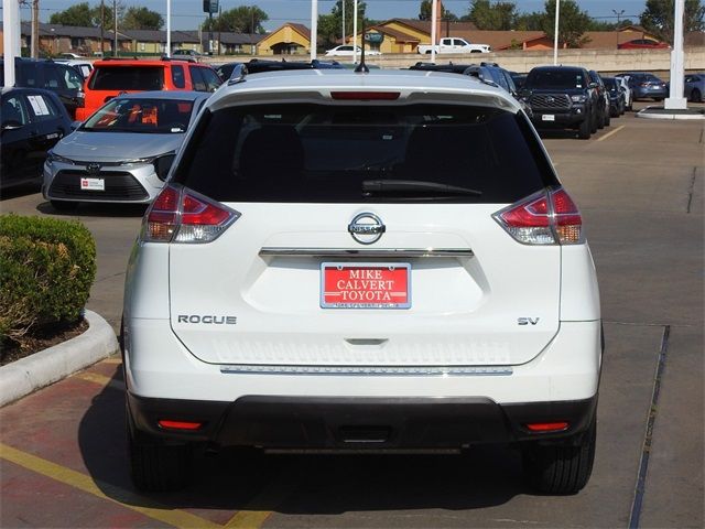 2016 Nissan Rogue SV