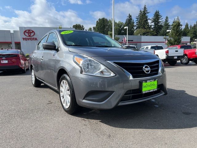 2016 Nissan Versa SV