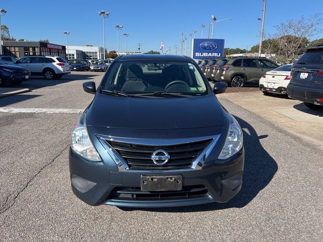 2016 Nissan Versa SV