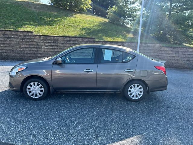 2016 Nissan Versa SV