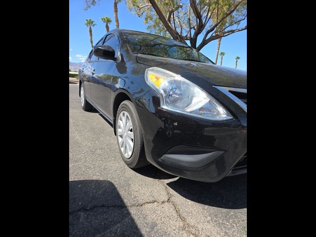 2016 Nissan Versa SV