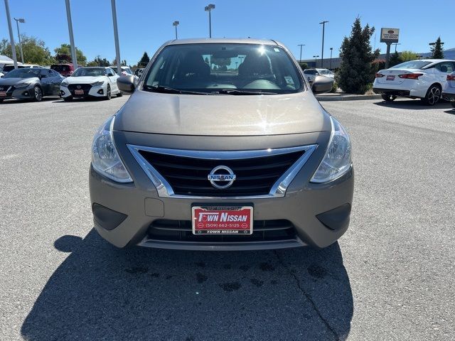 2016 Nissan Versa SV