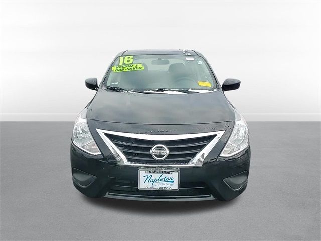 2016 Nissan Versa SV