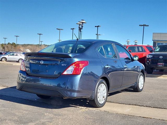 2016 Nissan Versa SV