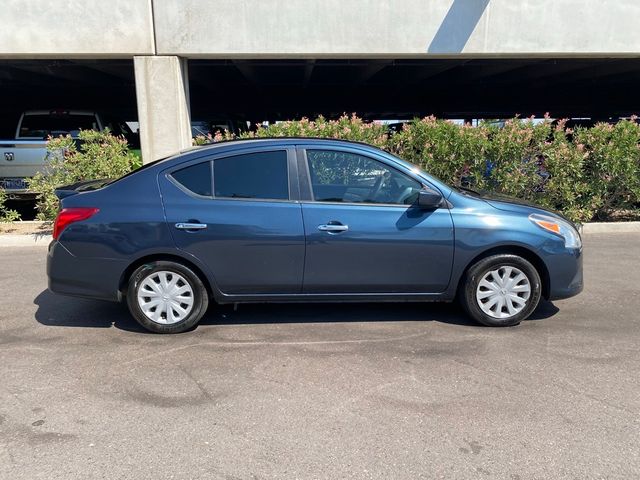 2016 Nissan Versa SV