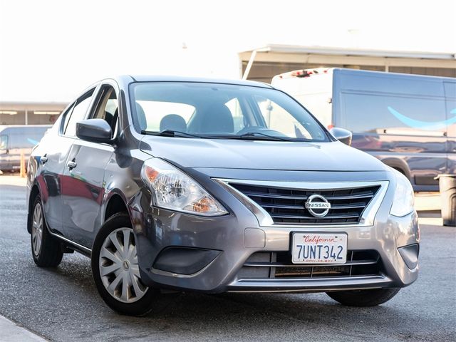 2016 Nissan Versa SV