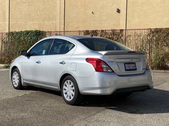 2016 Nissan Versa SV