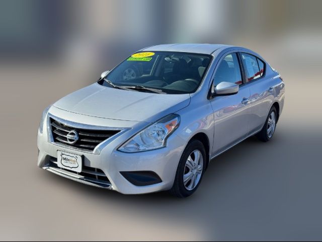 2016 Nissan Versa SV