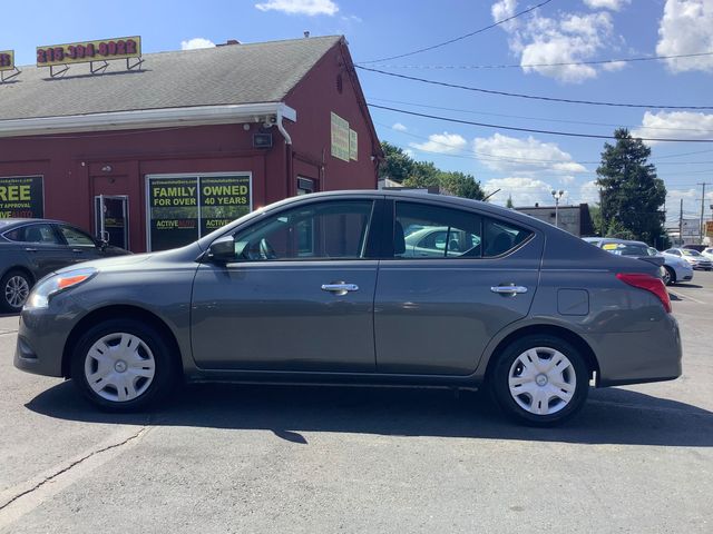 2016 Nissan Versa SV