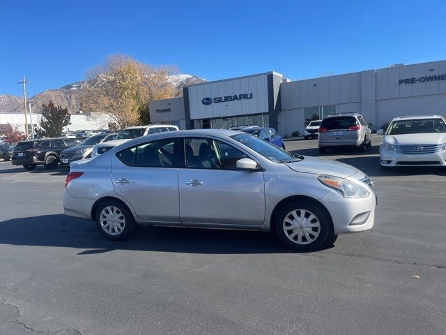 2016 Nissan Versa SV