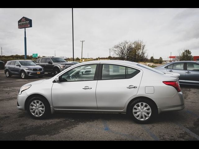 2016 Nissan Versa SV