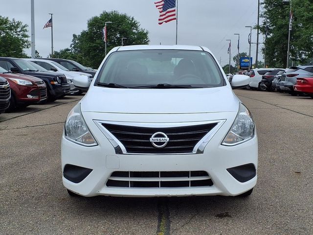 2016 Nissan Versa SV