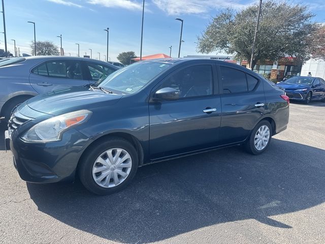 2016 Nissan Versa SV