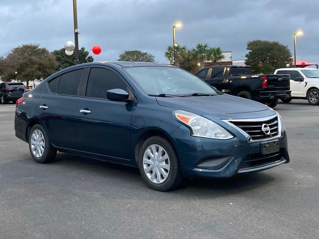 2016 Nissan Versa SV