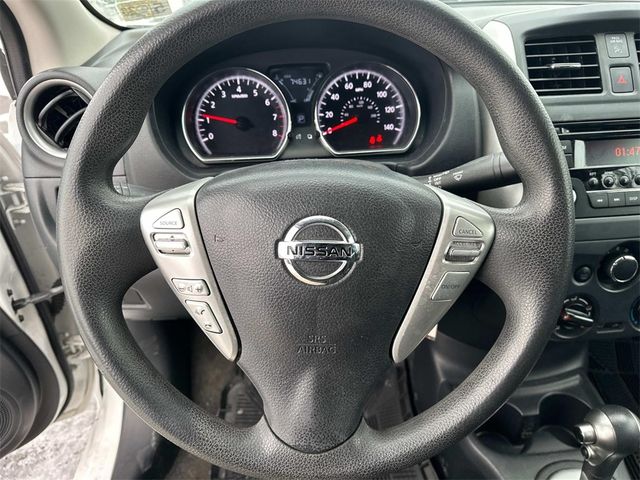 2016 Nissan Versa SV