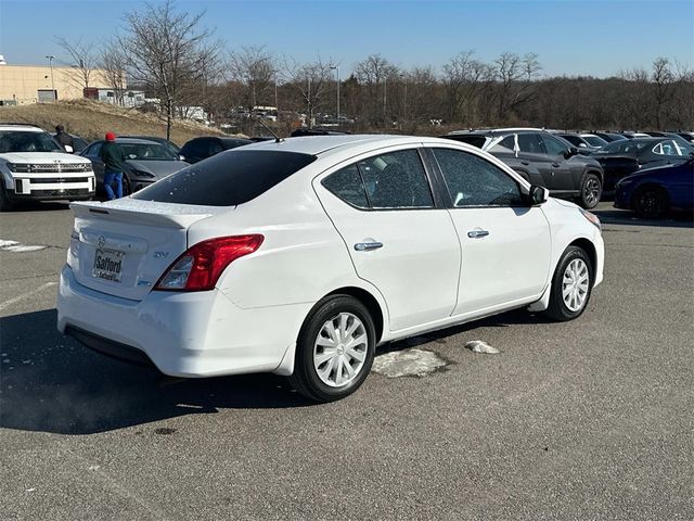 2016 Nissan Versa SV