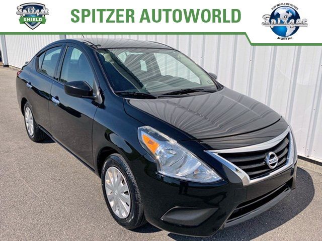 2016 Nissan Versa SV