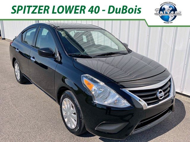 2016 Nissan Versa SV