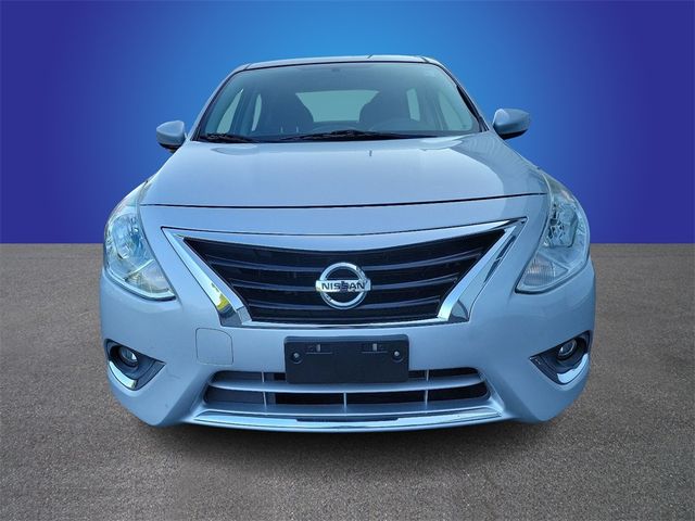 2016 Nissan Versa SV