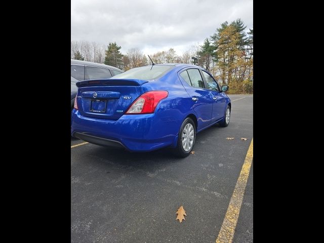 2016 Nissan Versa SV