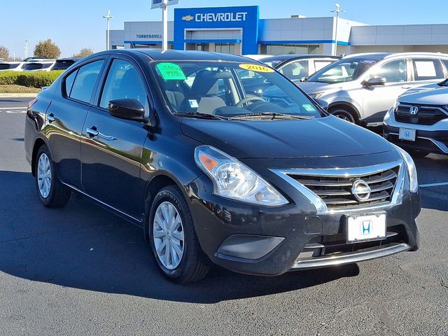 2016 Nissan Versa SV