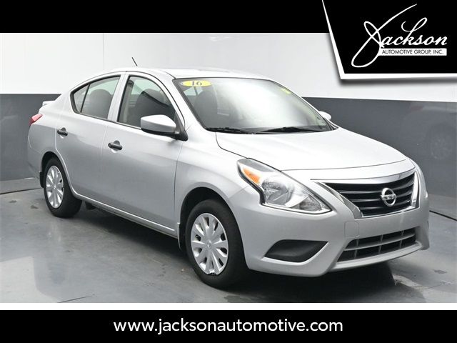 2016 Nissan Versa S Plus