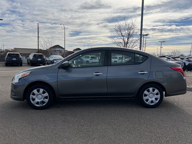 2016 Nissan Versa SV