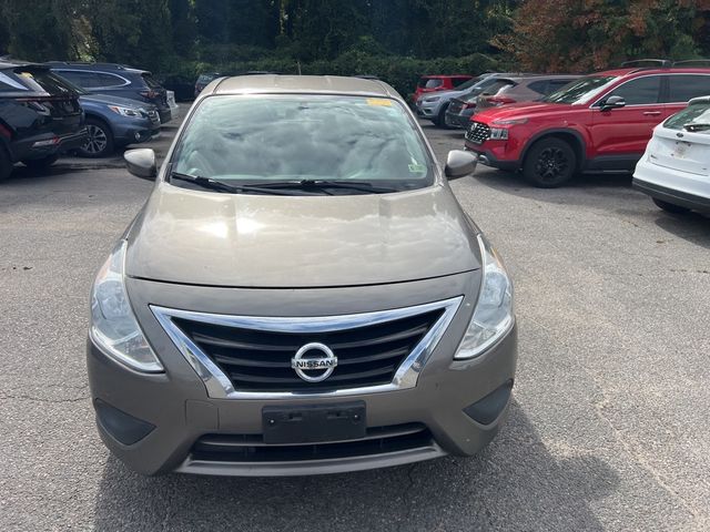 2016 Nissan Versa SV