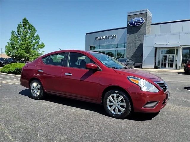 2016 Nissan Versa SV