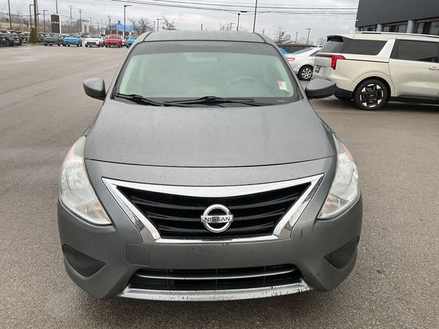 2016 Nissan Versa SV