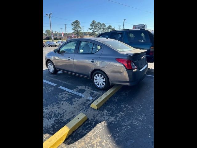 2016 Nissan Versa SV