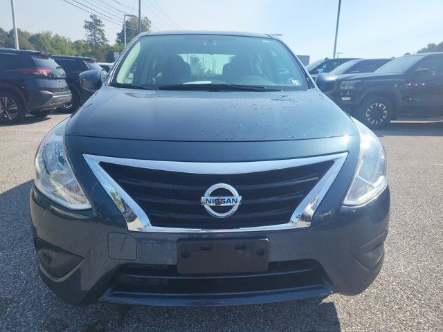 2016 Nissan Versa SV