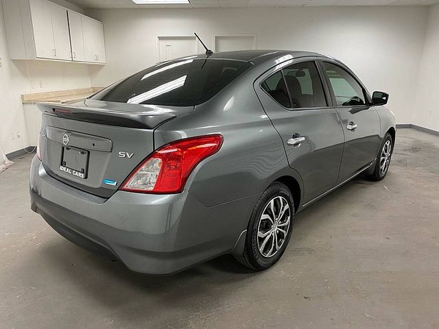 2016 Nissan Versa SV