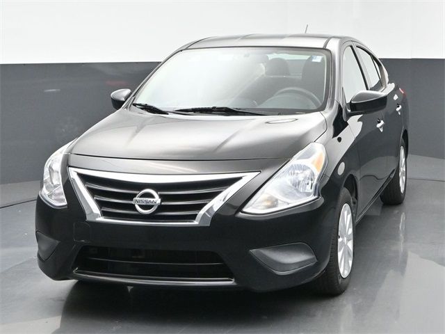 2016 Nissan Versa SV