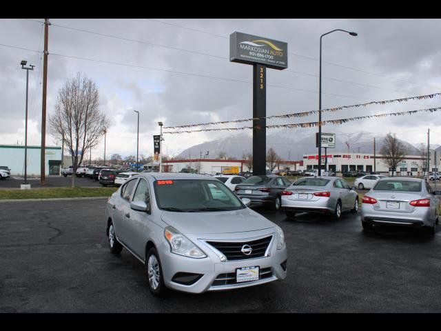 2016 Nissan Versa S