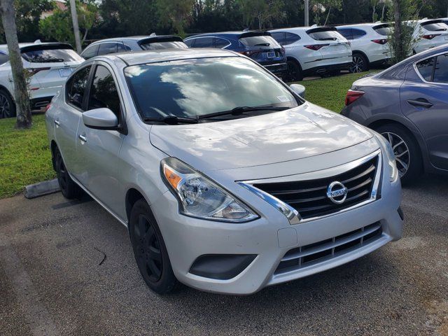 2016 Nissan Versa SV