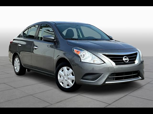 2016 Nissan Versa SV