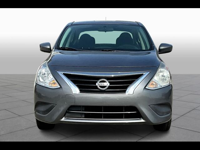 2016 Nissan Versa SV