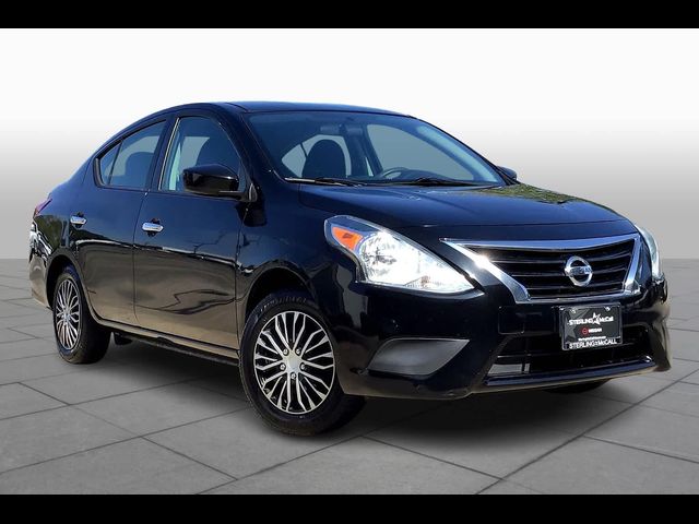 2016 Nissan Versa SV