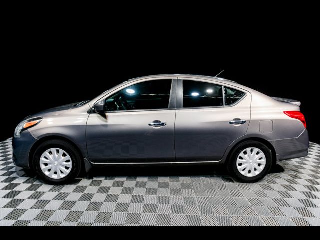 2016 Nissan Versa SV