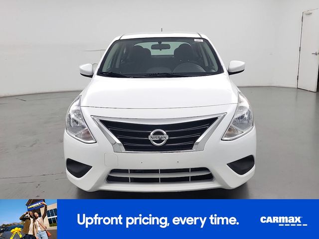 2016 Nissan Versa SV