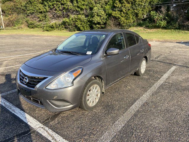 2016 Nissan Versa SV