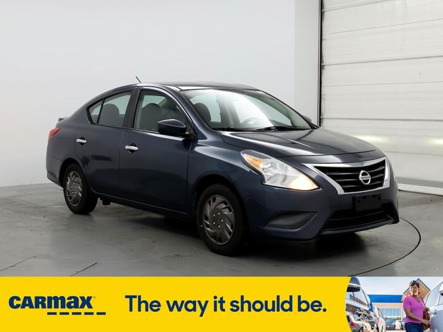 2016 Nissan Versa SV