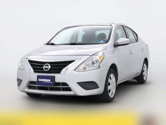 2016 Nissan Versa SV