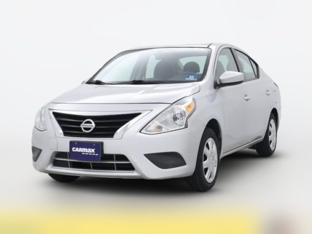 2016 Nissan Versa SV