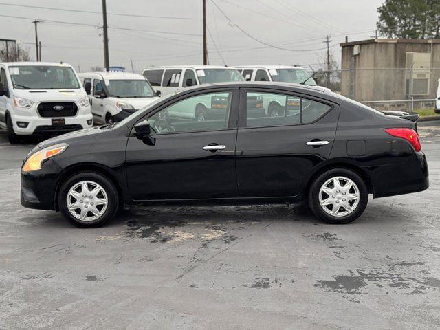 2016 Nissan Versa SV