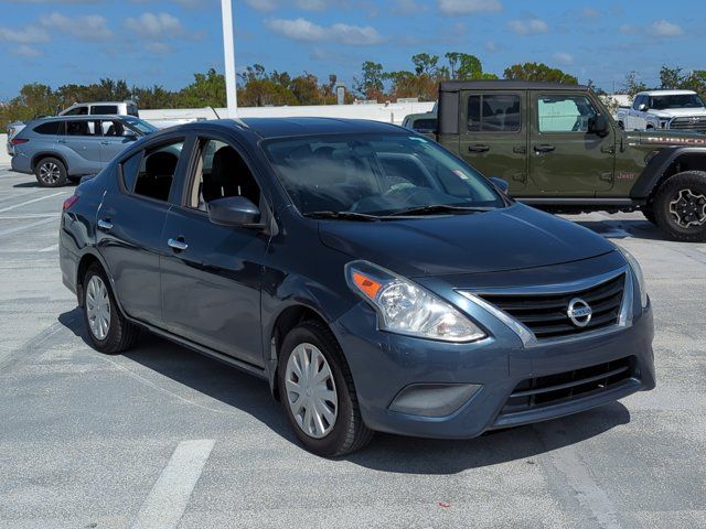 2016 Nissan Versa SV