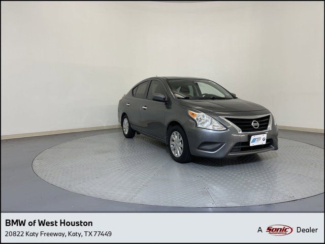 2016 Nissan Versa SV